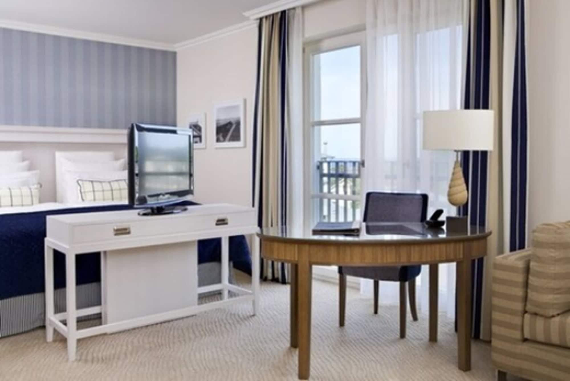 Steigenberger Grandhotel & Spa Heringsdorf Dış mekan fotoğraf A room at the hotel