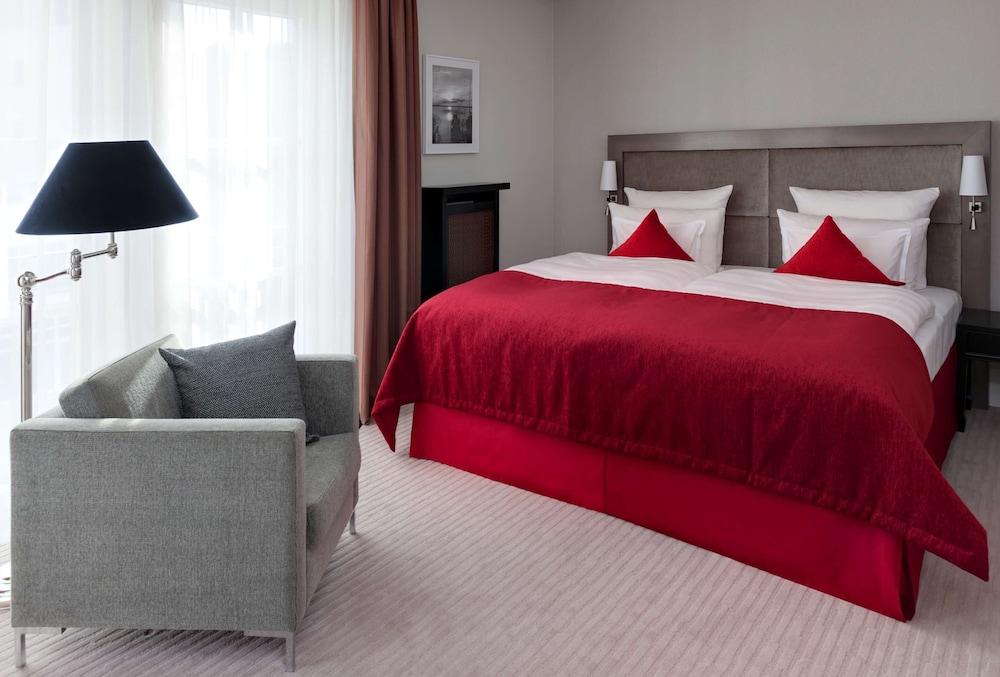 Steigenberger Grandhotel & Spa Heringsdorf Dış mekan fotoğraf A room at the hotel