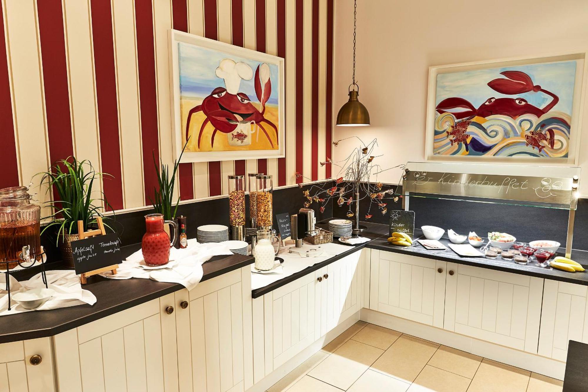 Steigenberger Grandhotel & Spa Heringsdorf Dış mekan fotoğraf A buffet at a hotel