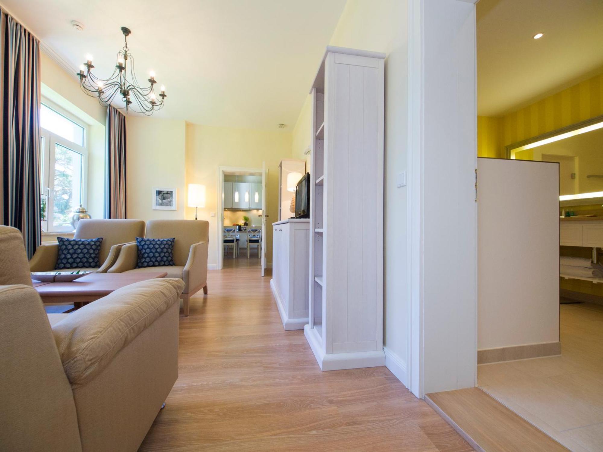 Steigenberger Grandhotel & Spa Heringsdorf Dış mekan fotoğraf Interior of a serviced apartment in Munich, Germany